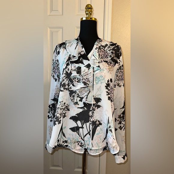 Tommy Hilfiger Women’s M White Floral Long Sleeve V-Neck Blouse Ruffle Detail - Picture 1 of 8